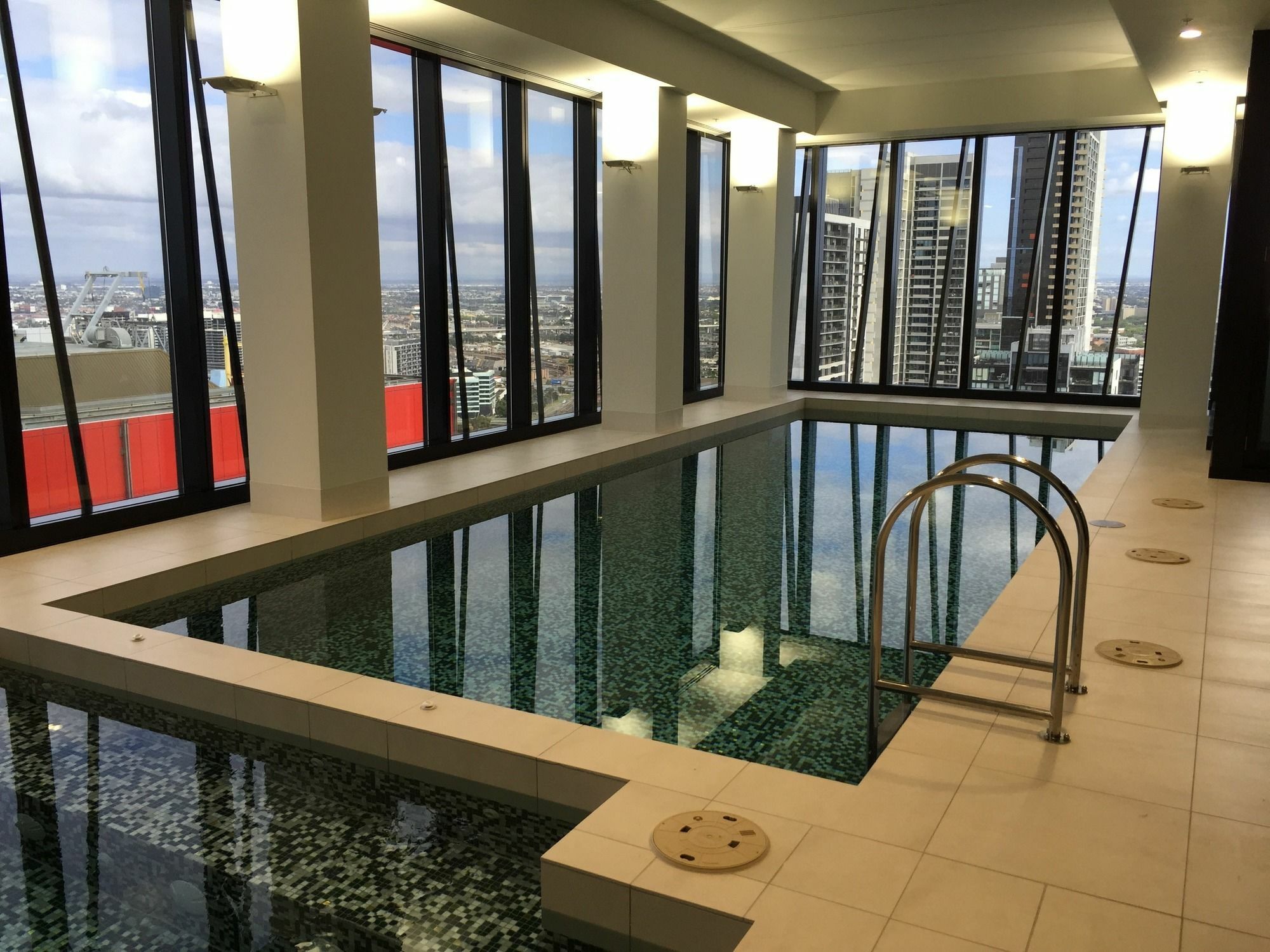 Melbourne Skyhigh Apartments מראה חיצוני תמונה